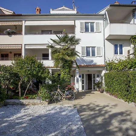 Apartamento With A Parking Space - 13462 *